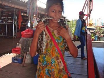 A girl in Siem Reap floating village