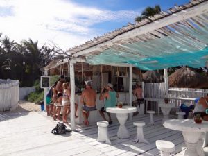 Coco Beach Club bar
