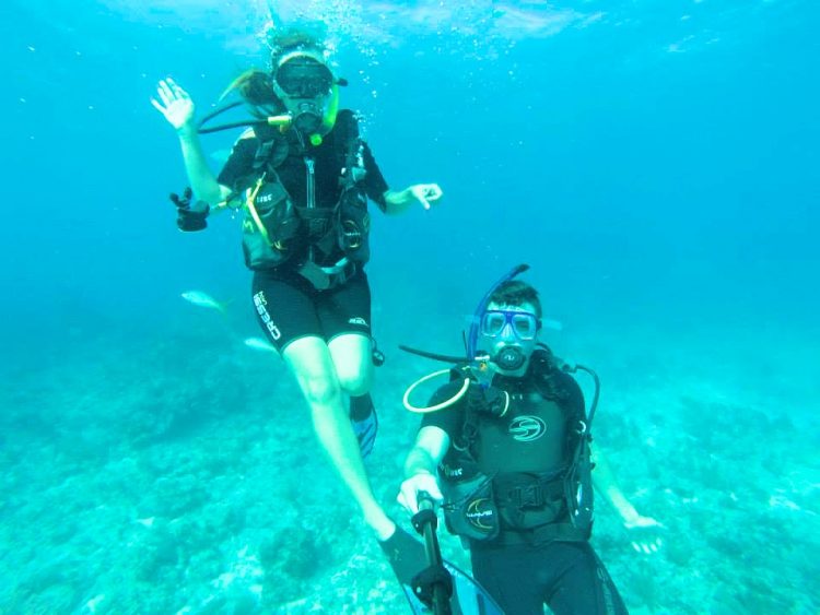 Grant and Rachel diving Isla Mujeres