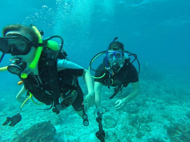 Grant and Rachel diving Isla Mujeres