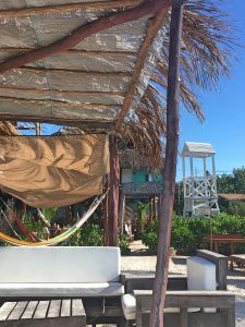 carolinda beach club holbox