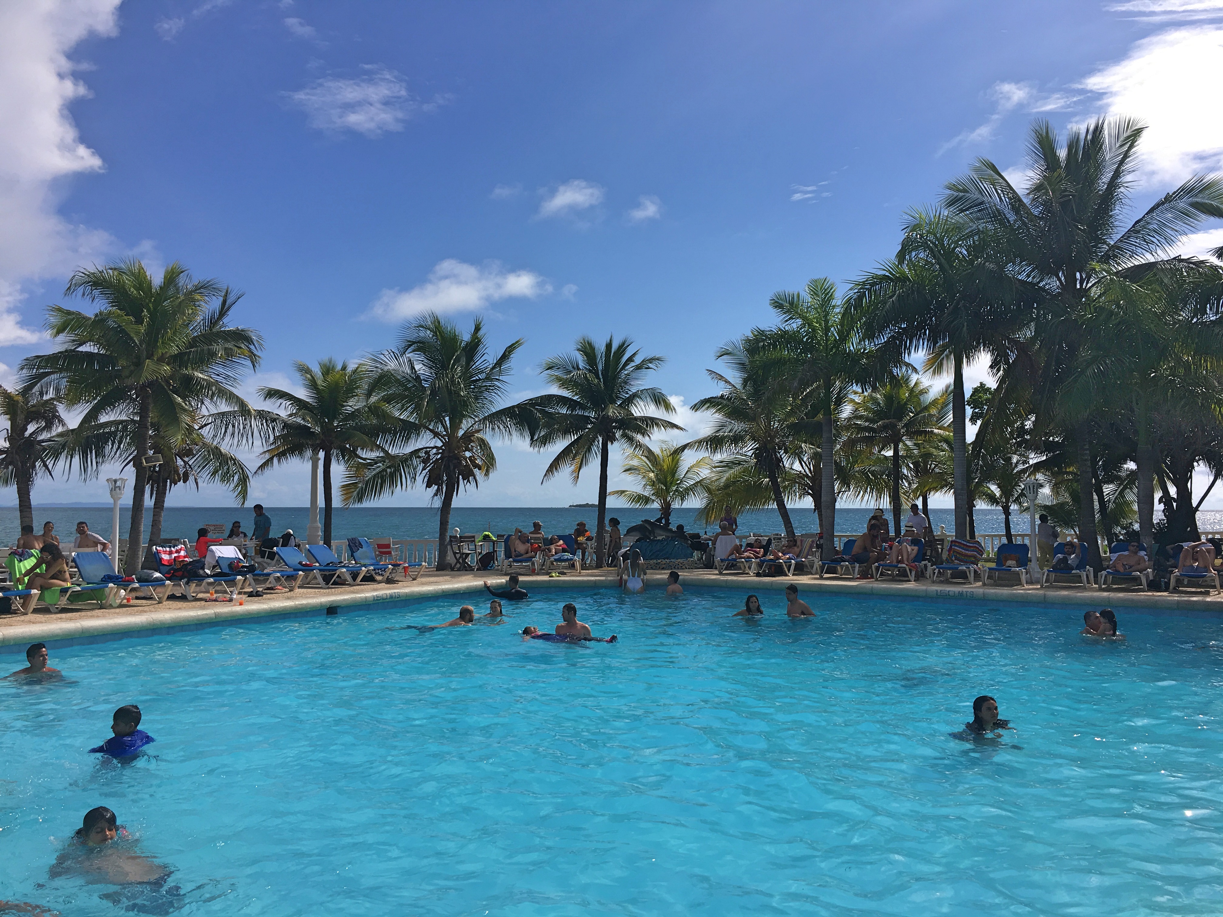 pool at cocoliso beach resort