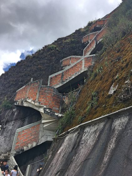 guatape steps