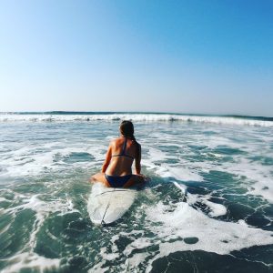 surfing in paredon