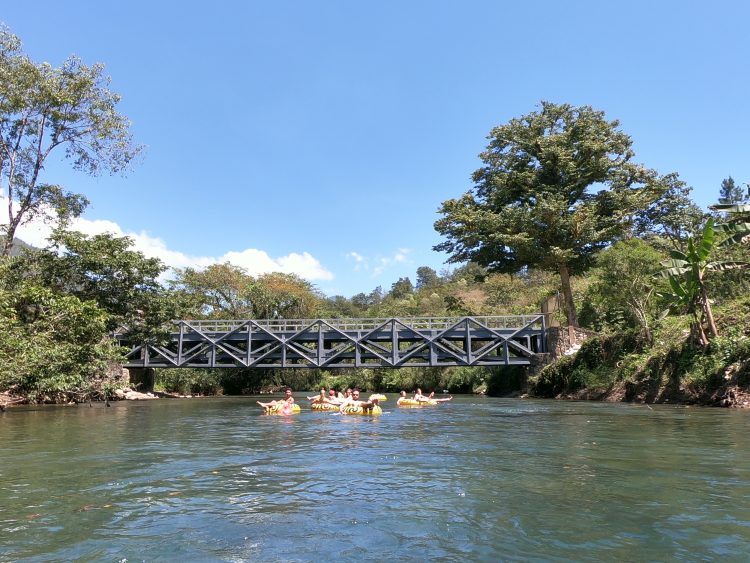 tubing semuc champey