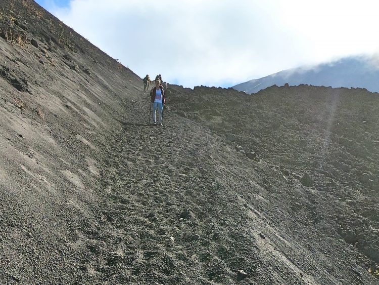 pacaya volcano hike
