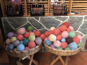 tejido yarn balls