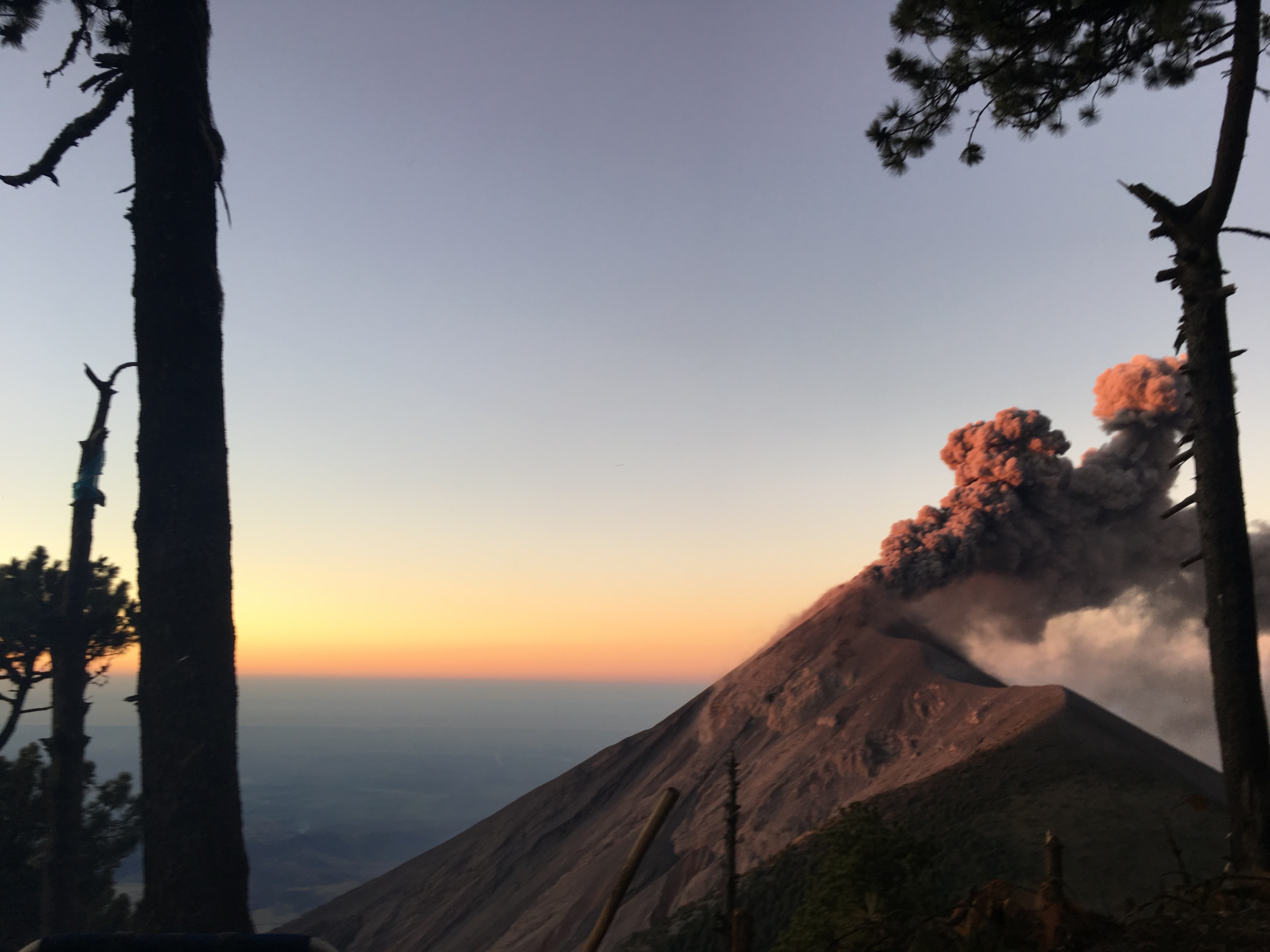 volcano acatenango guatemala