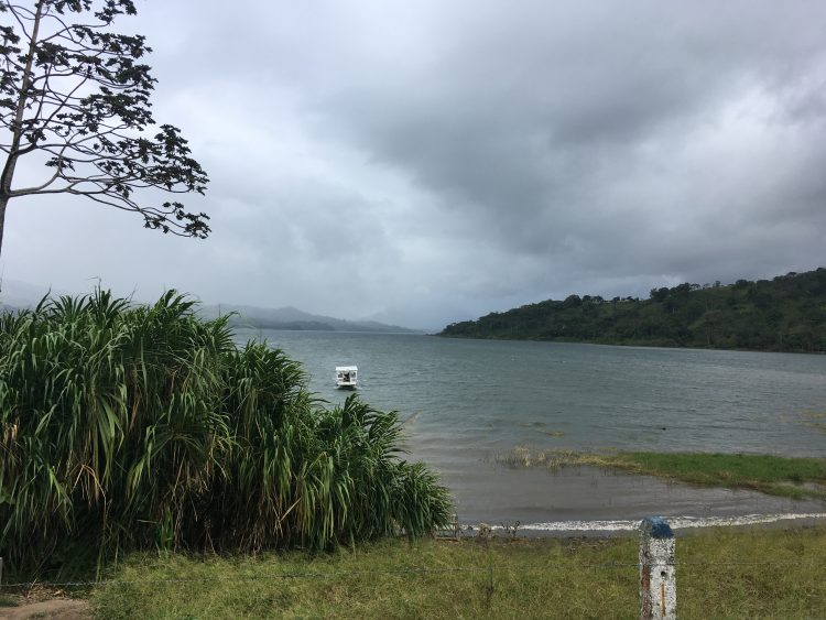 boat to la fortuna