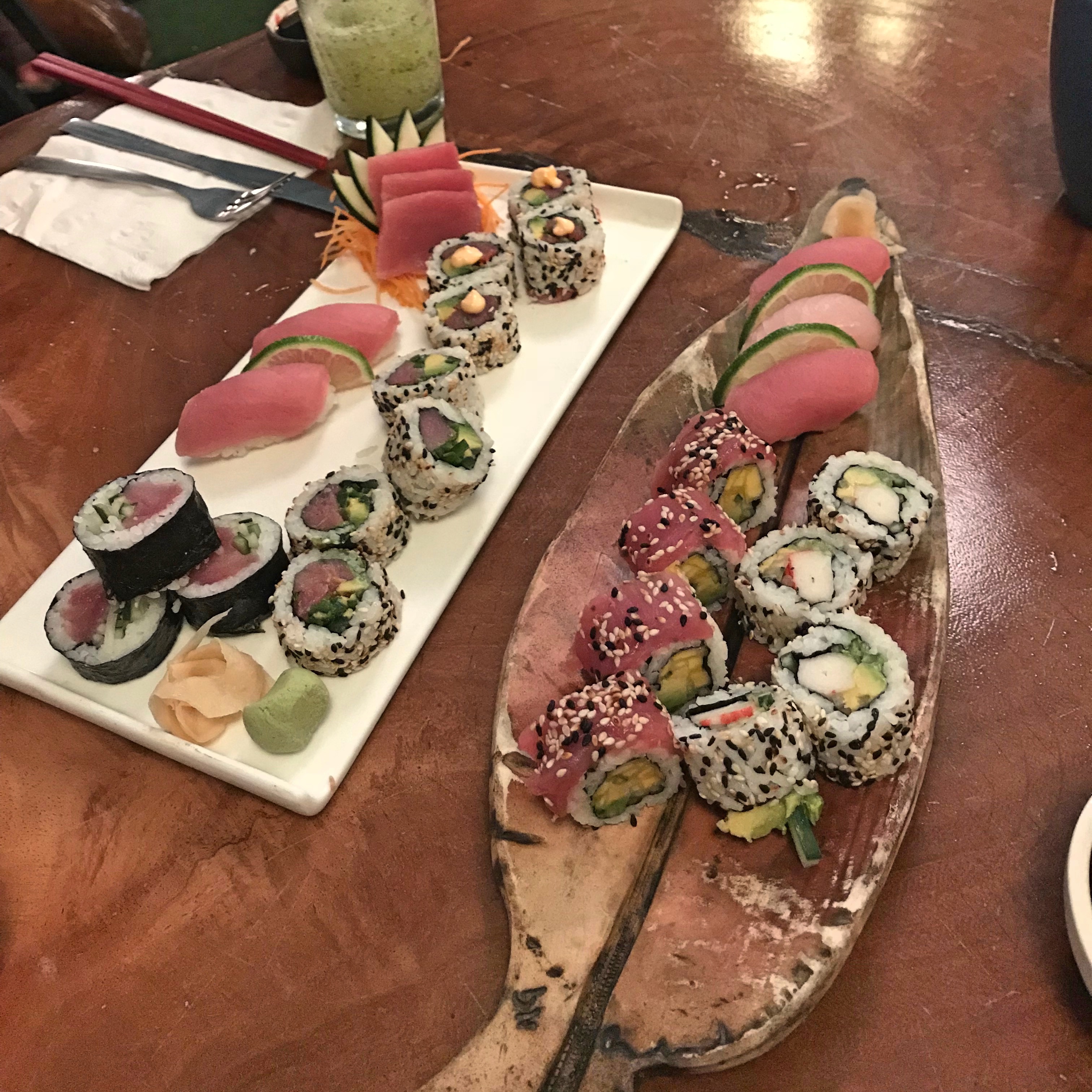 puggos sushi_