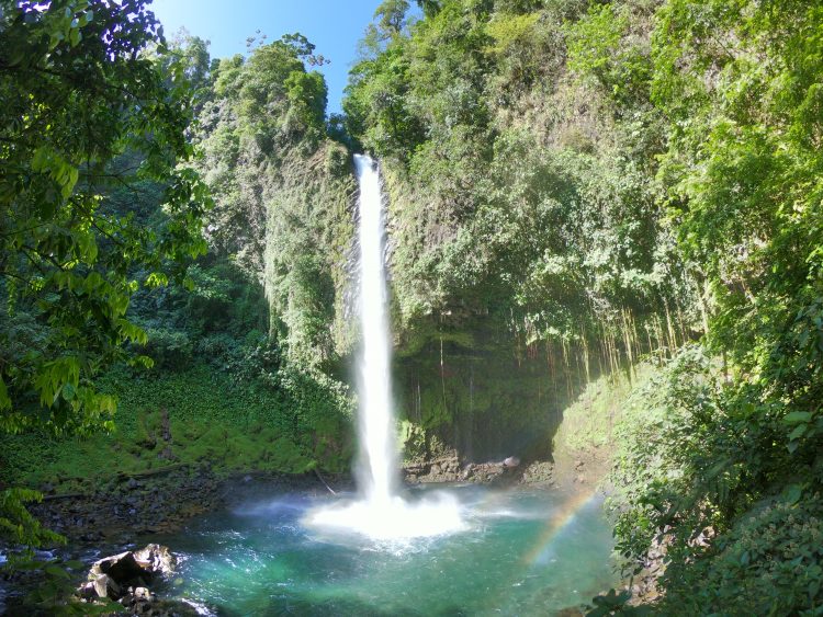 la fortuna waterfall