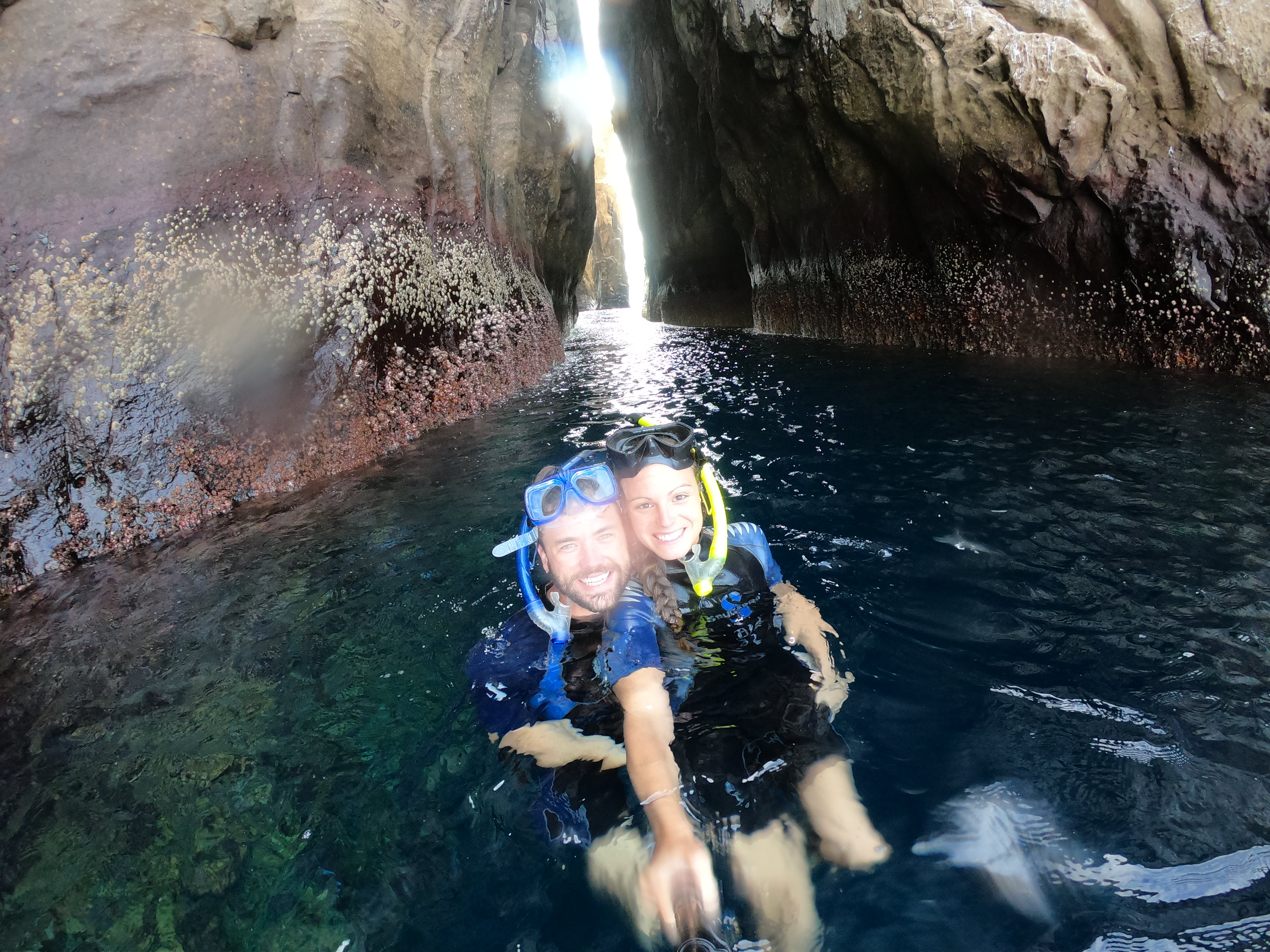 snorkeling kicker rock