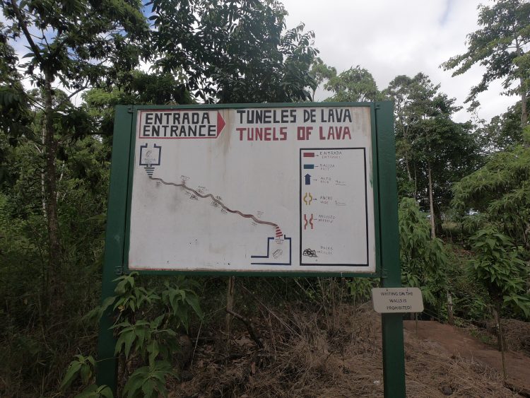 tunnels galapagos