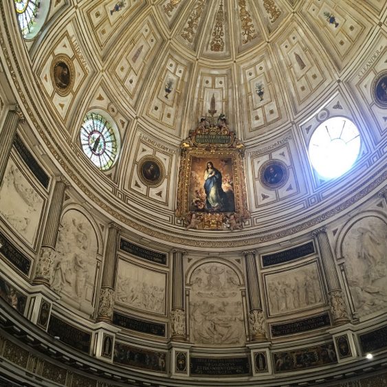 sevilla church ceiling