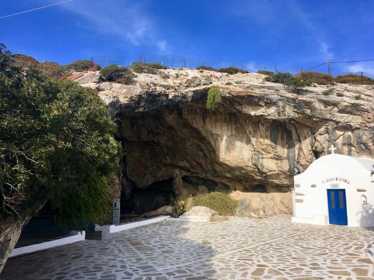 antiparos cave