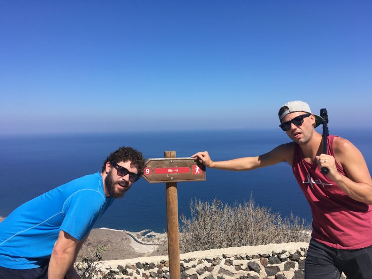 hike to oia