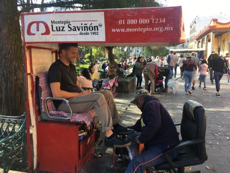 shoeshine mexico city