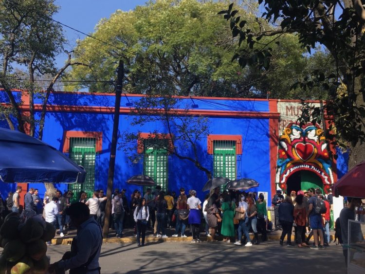 frida kahlo house mexico city