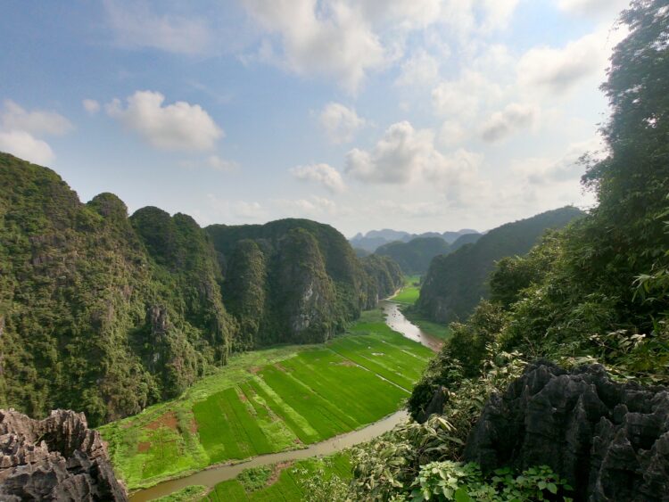 Ninh Binh: Ha Long Bay on Land