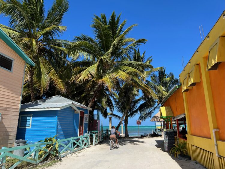 Family Vacation in San Pedro, Belize - Ambergris Caye Travel Guide